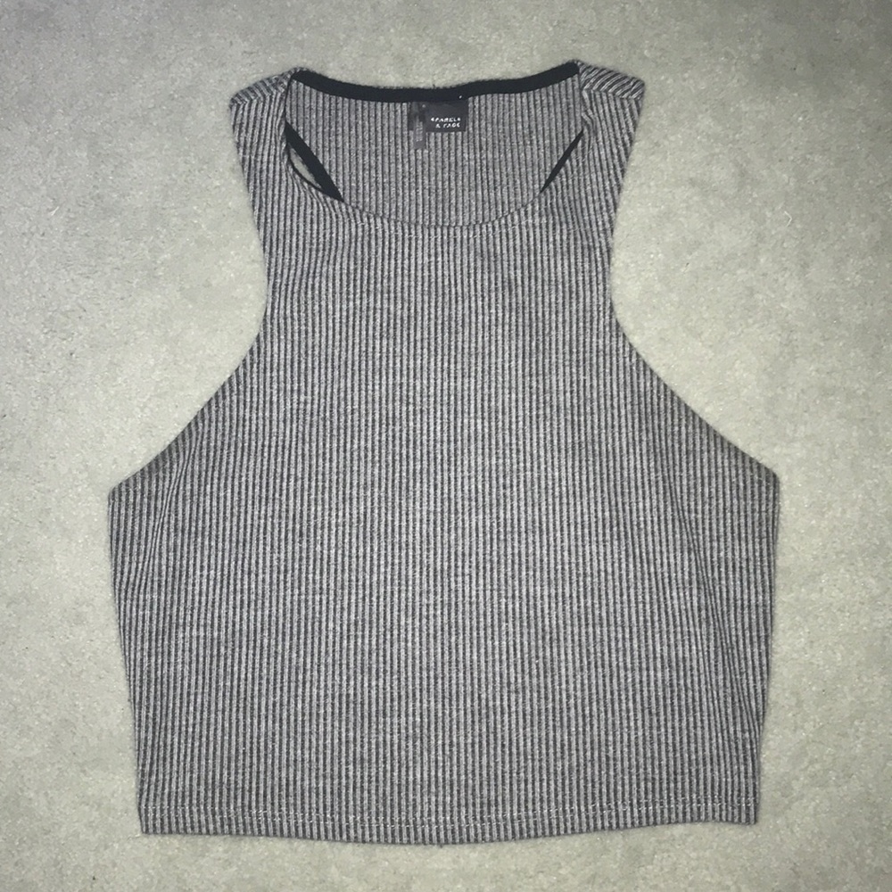 Crop top tank top